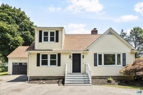 576 Huntington Street Shelton CT 06484