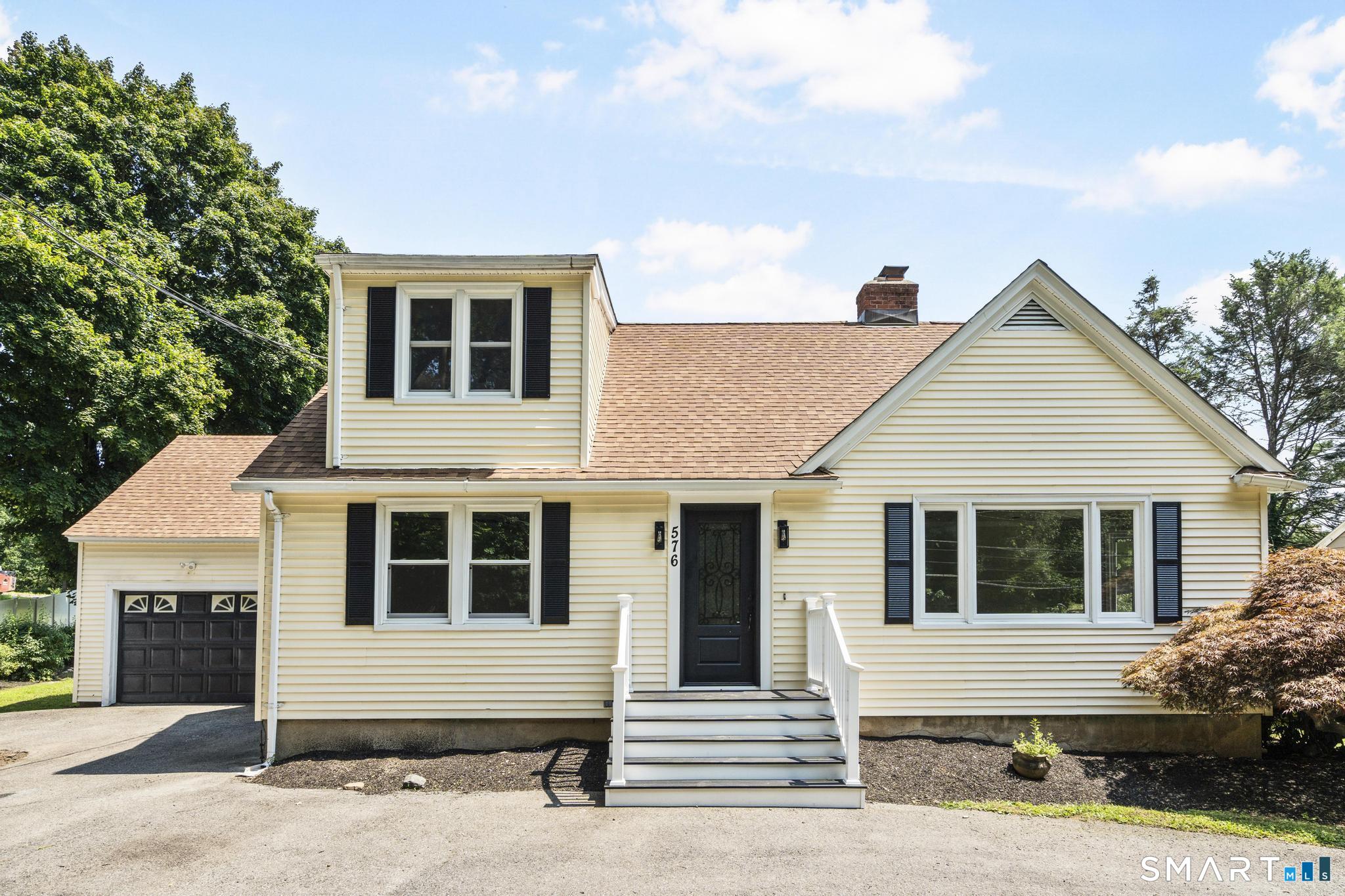 576 Huntington Street Shelton CT 06484