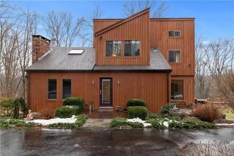 962 Moose Hill Road Guilford CT 06437