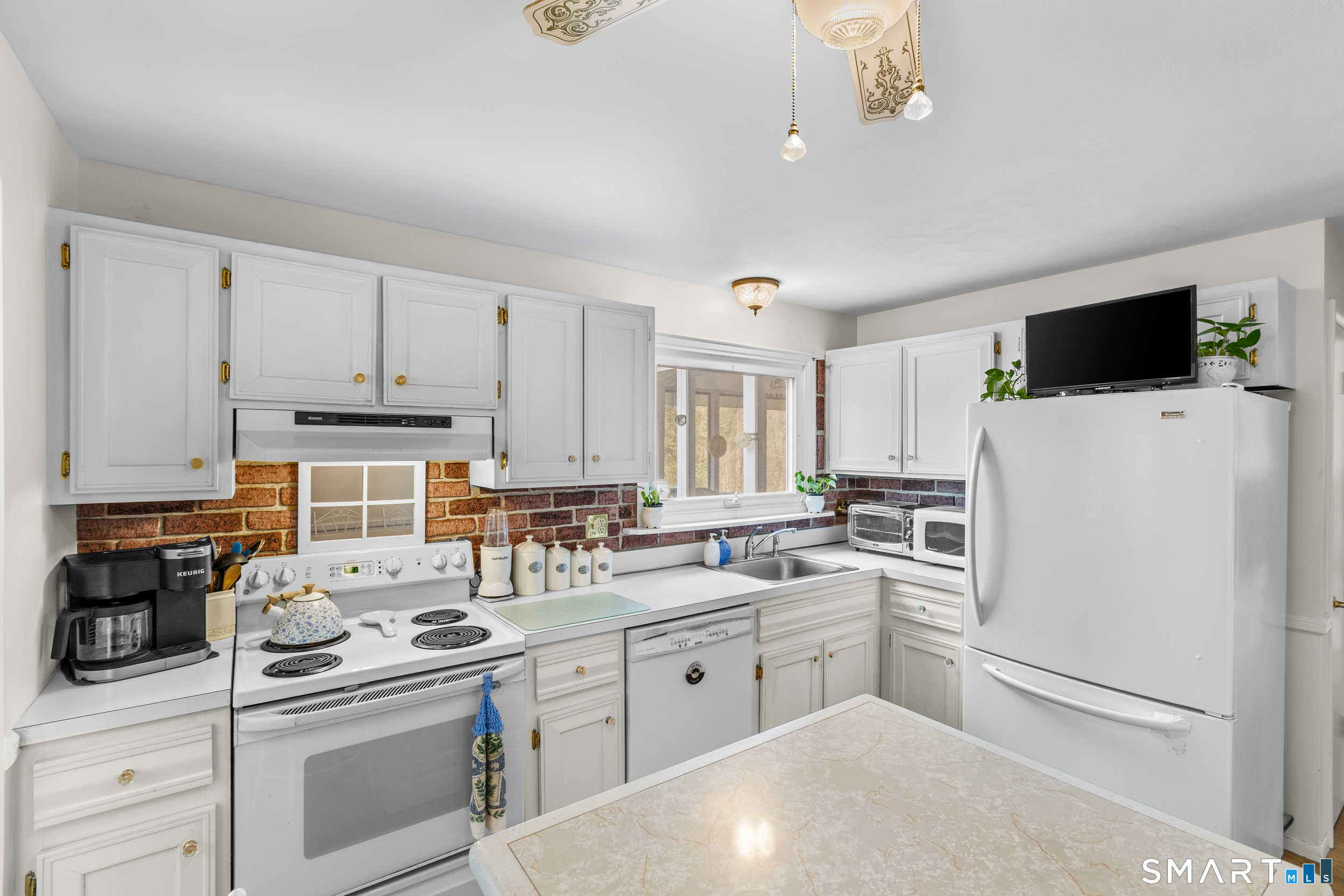 10 North Hearthstone Drive Bethel CT 06801