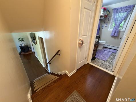 32 Elliott Street Meriden CT 06451