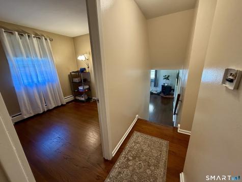 32 Elliott Street Meriden CT 06451