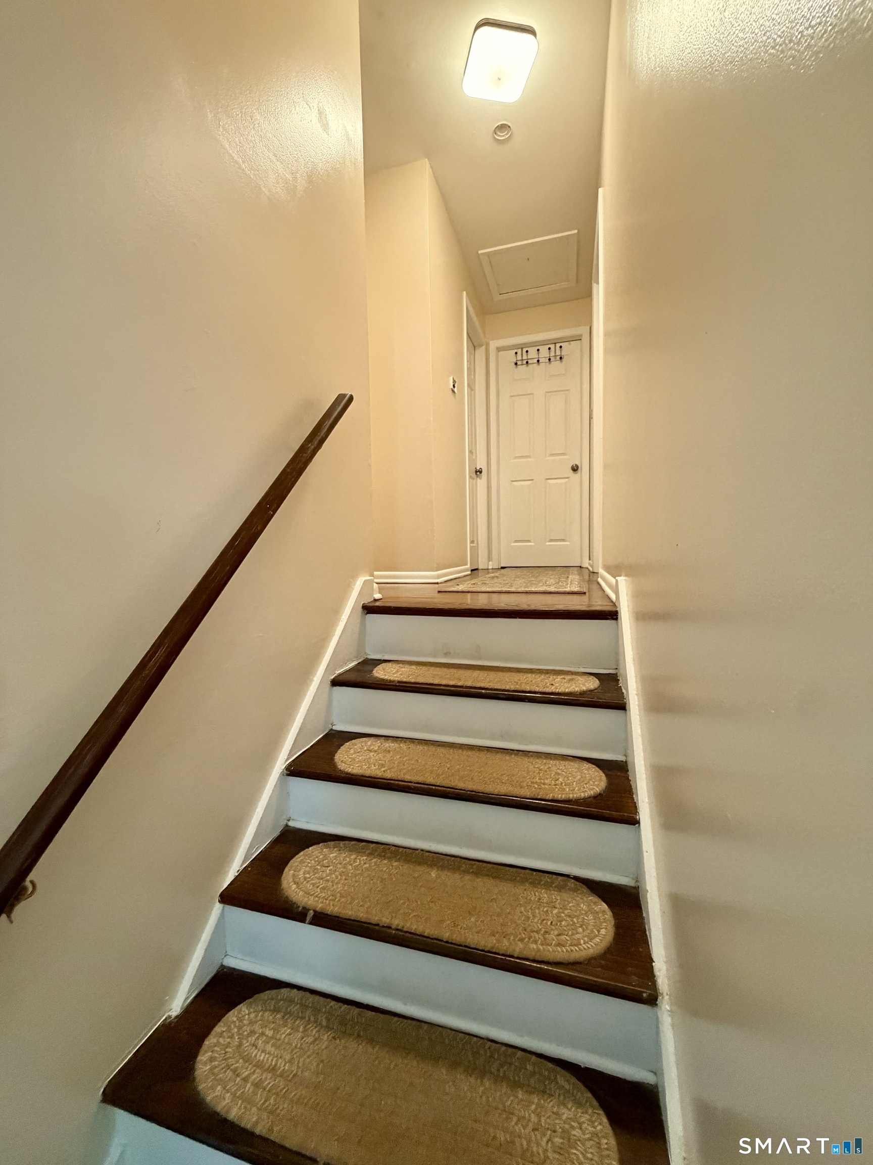 32 Elliott Street Meriden CT 06451