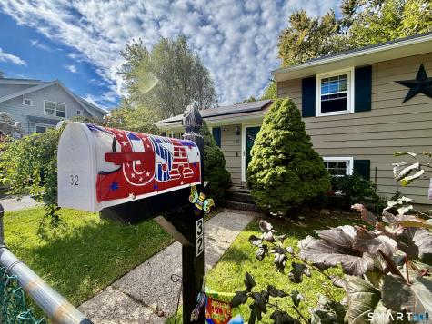 32 Elliott Street Meriden CT 06451