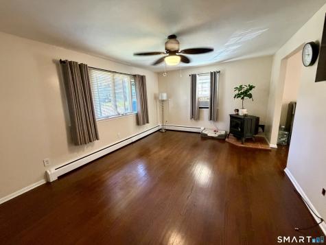 32 Elliott Street Meriden CT 06451