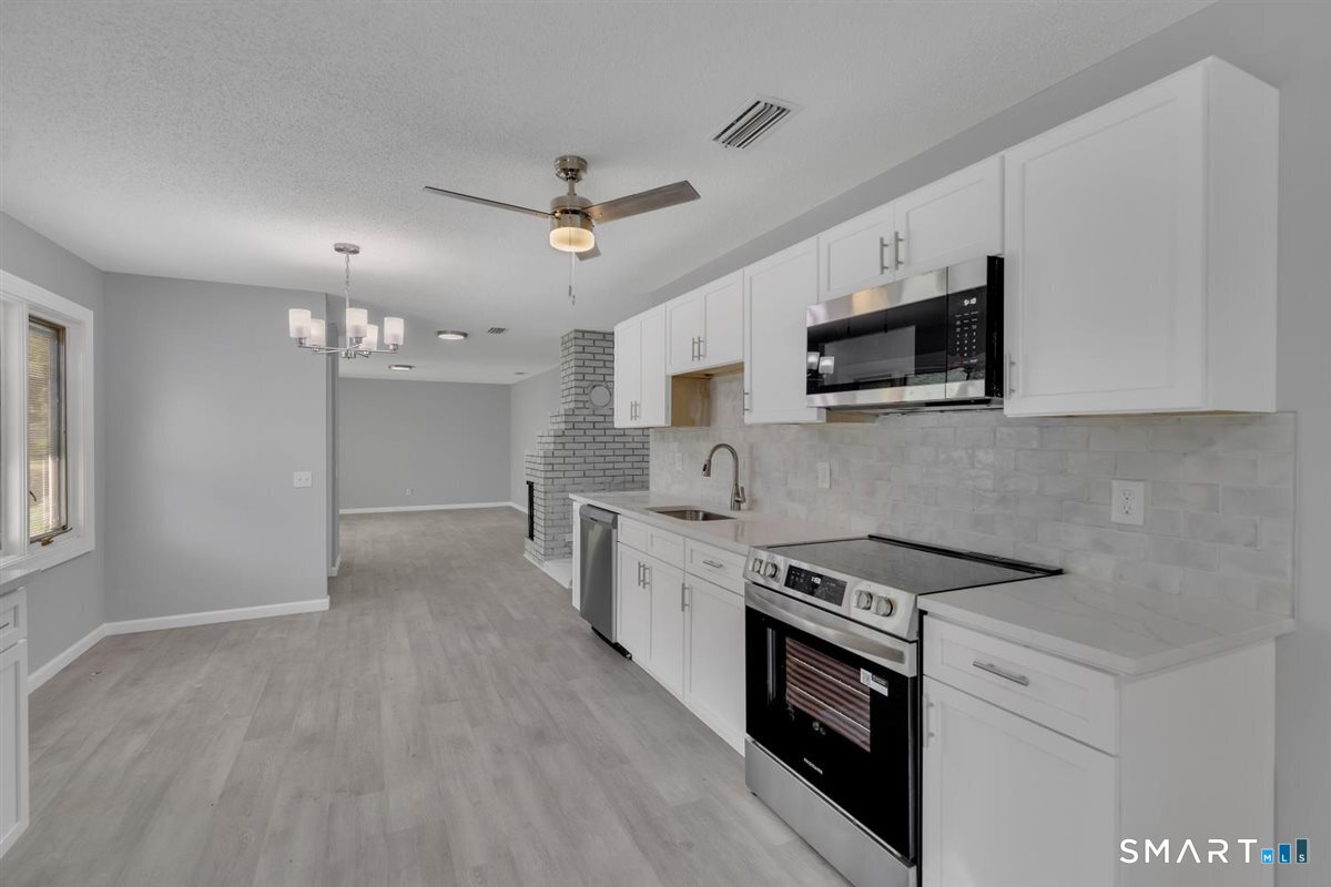 29 Coolidge Street Windsor Locks CT 06096