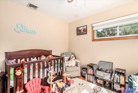 46 Jeanette Road Danbury CT 06811