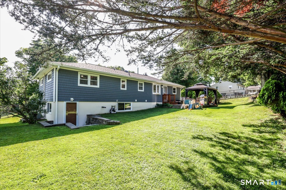 46 Jeanette Road Danbury CT 06811