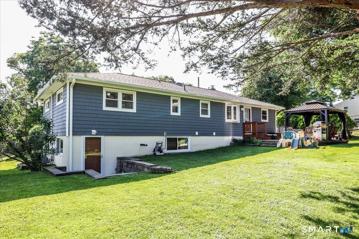 46 Jeanette Road Danbury CT 06811