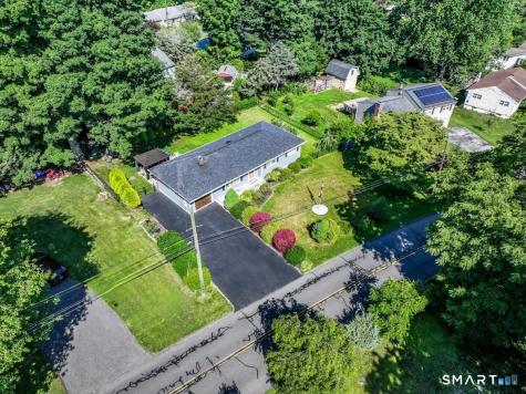 46 Jeanette Road Danbury CT 06811