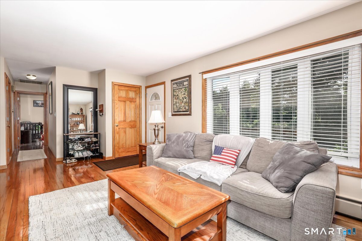 46 Jeanette Road Danbury CT 06811