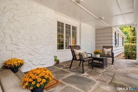 6 Raymond Road Avon CT 06001