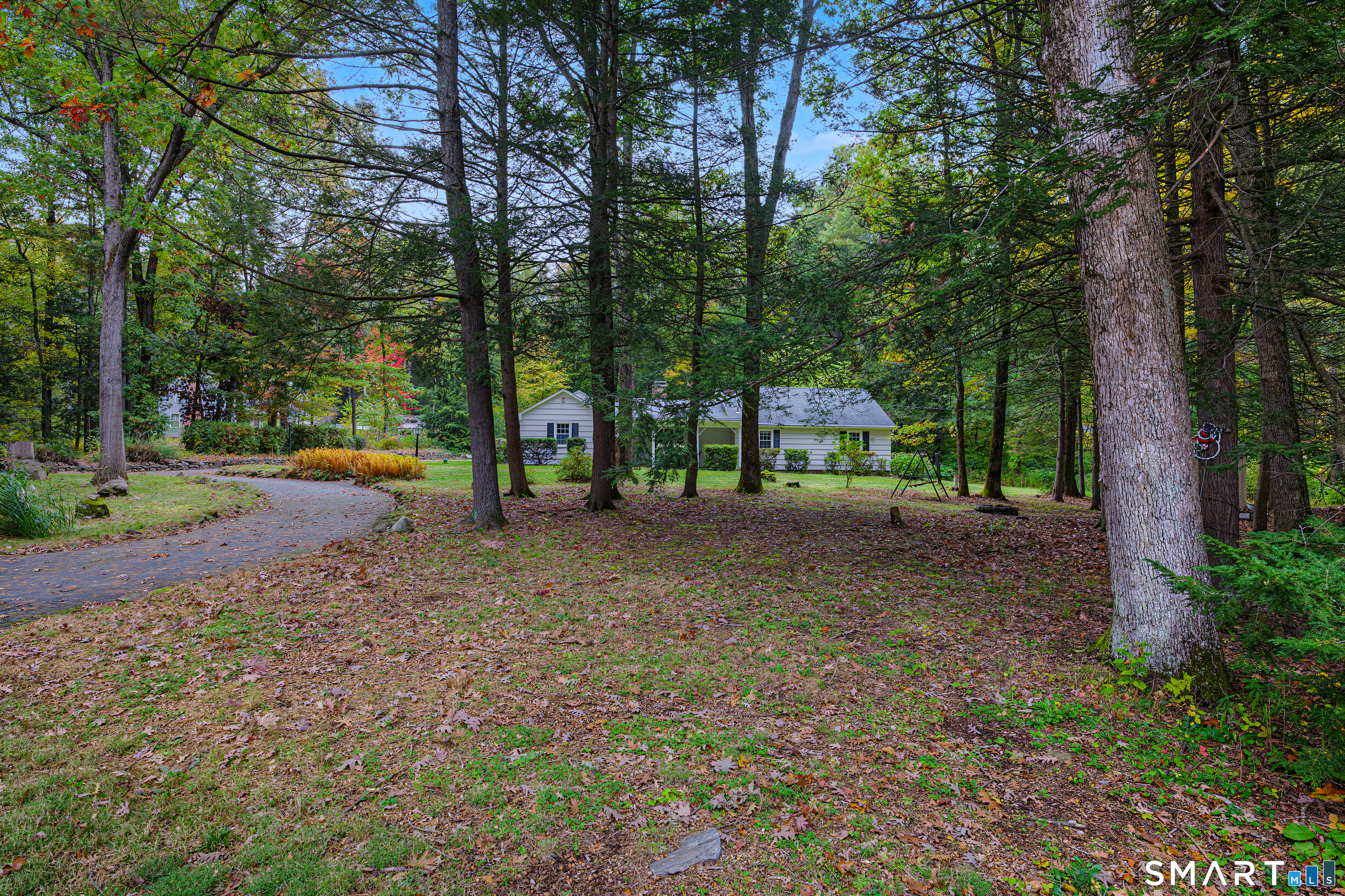 6 Raymond Road Avon CT 06001