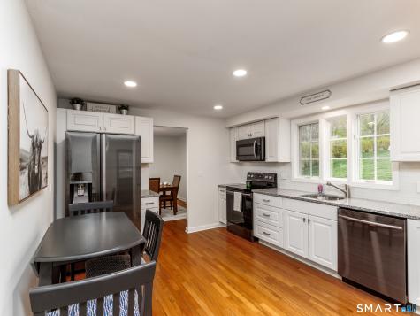 27 Wooding Road Wallingford CT 06492