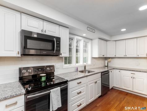 27 Wooding Road Wallingford CT 06492