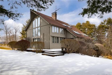 37 Hillcrest Lane Salisbury CT 06039
