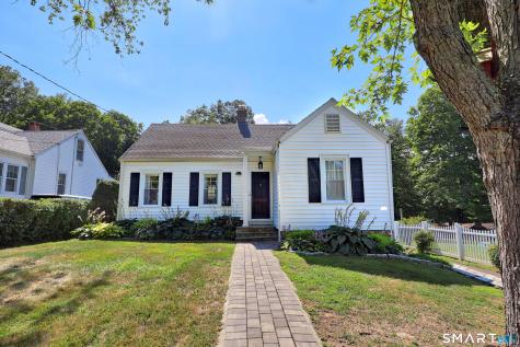 12 Yale Avenue Middlebury CT 06762
