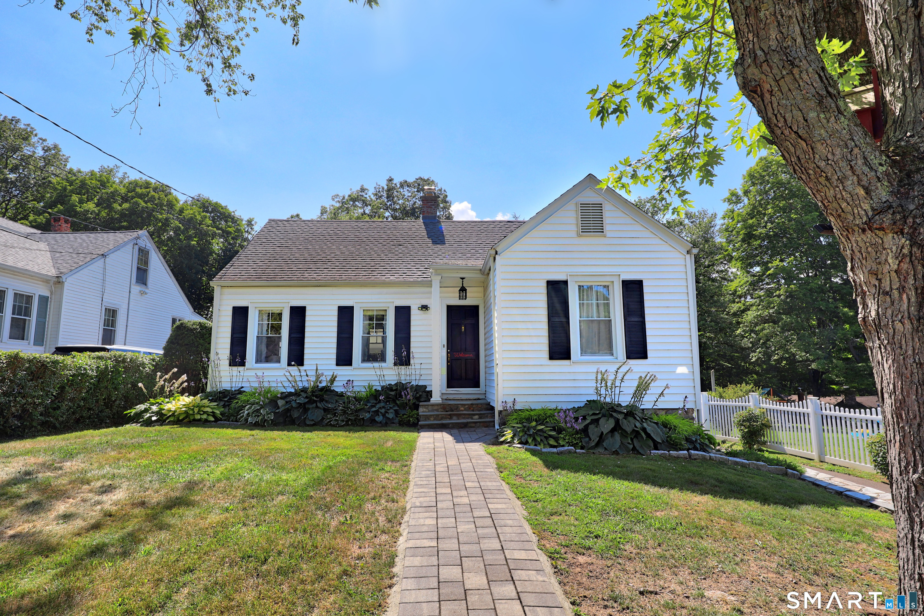 12 Yale Avenue Middlebury CT 06762