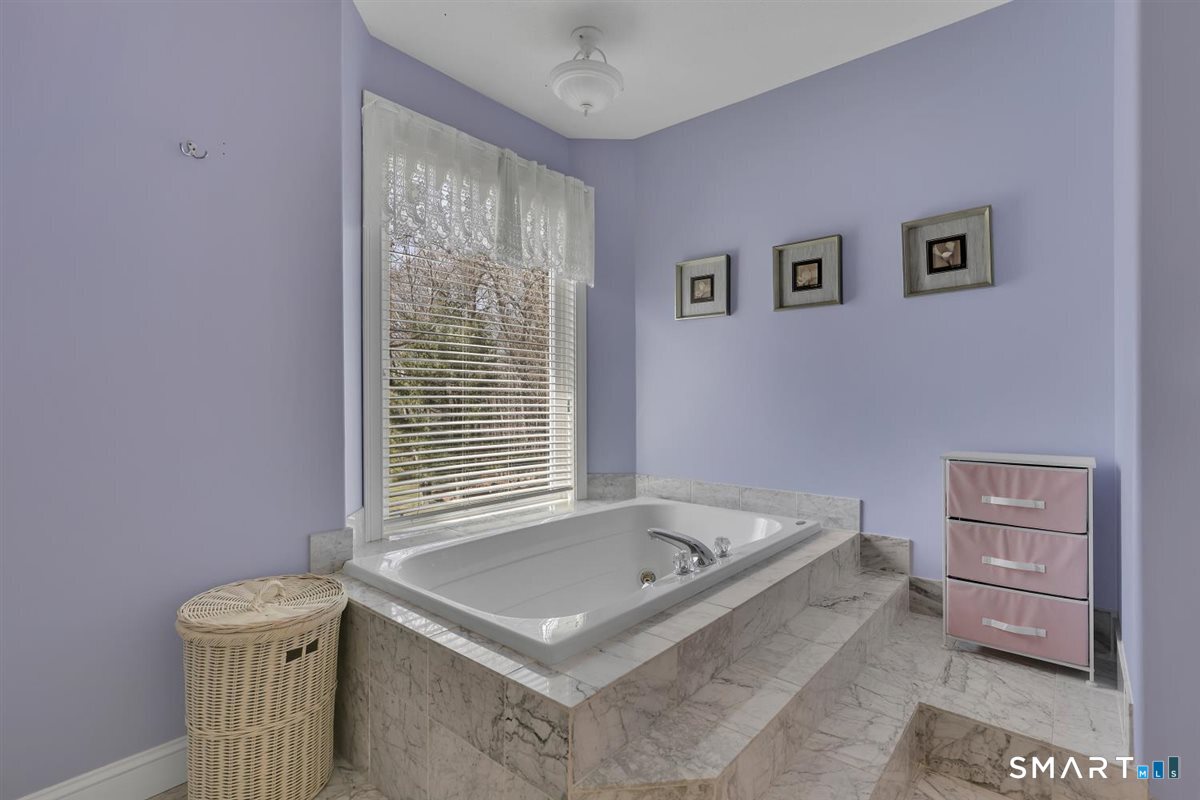80 Aspen Drive Glastonbury CT 06073