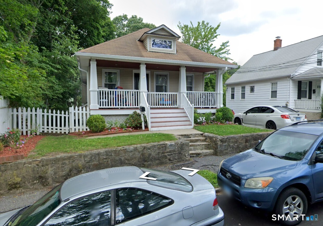 19 Ridgeway Street Stamford CT 06907