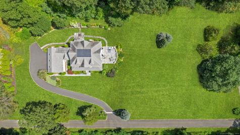 2 Longwood Drive Redding CT 06896