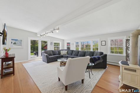 71 Maple Avenue Old Saybrook CT 06475