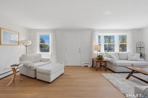 71 Maple Avenue Old Saybrook CT 06475