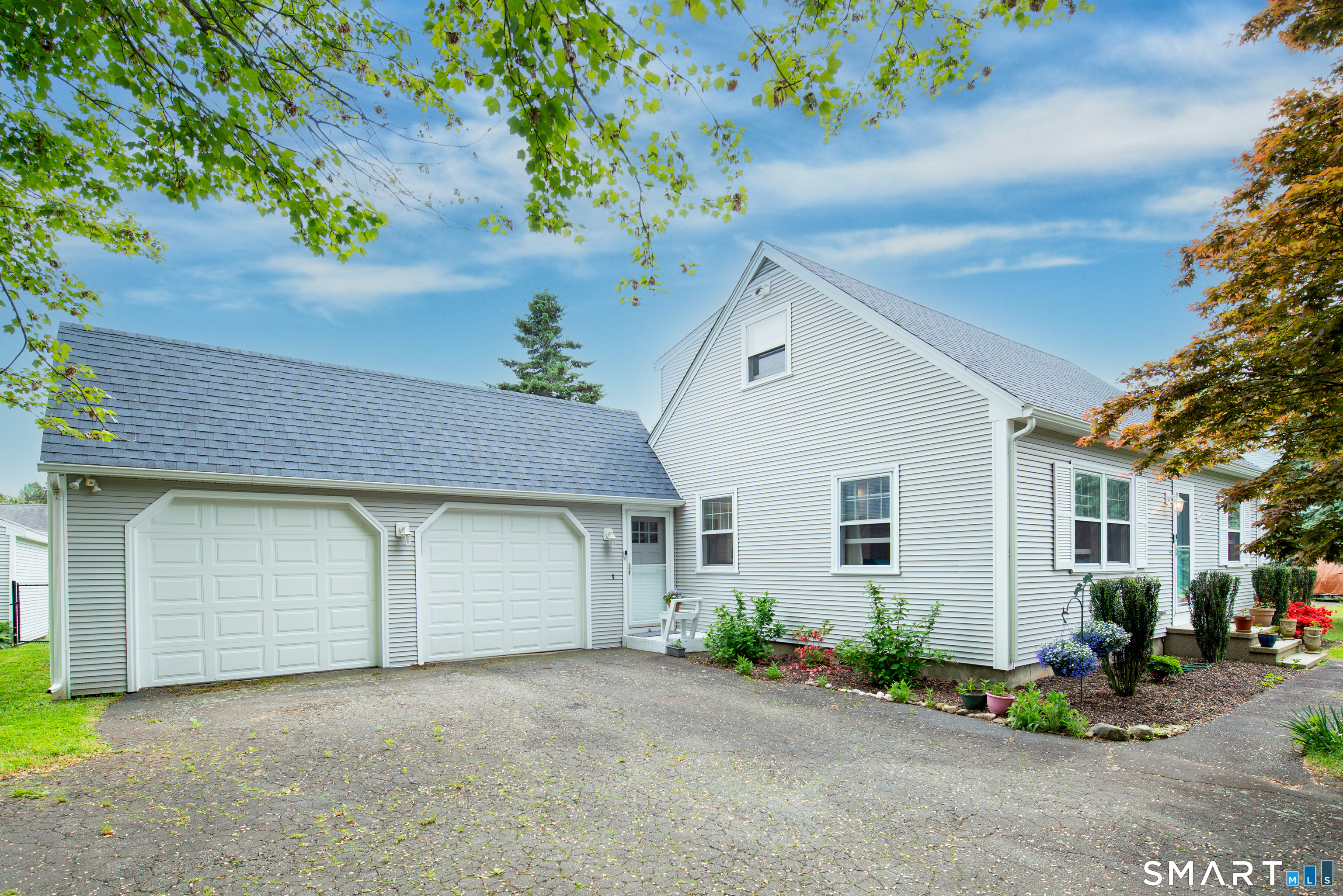 17 Willard Street Old Saybrook CT 06475