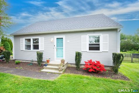 17 Willard Street Old Saybrook CT 06475