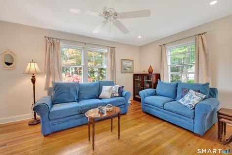 17 Willard Street Old Saybrook CT 06475