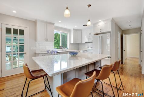 17 Willard Street Old Saybrook CT 06475