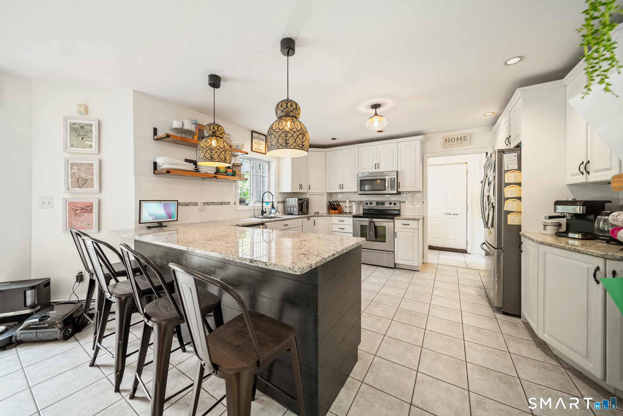 2 Quail Hollow Court Beacon Falls CT 06403