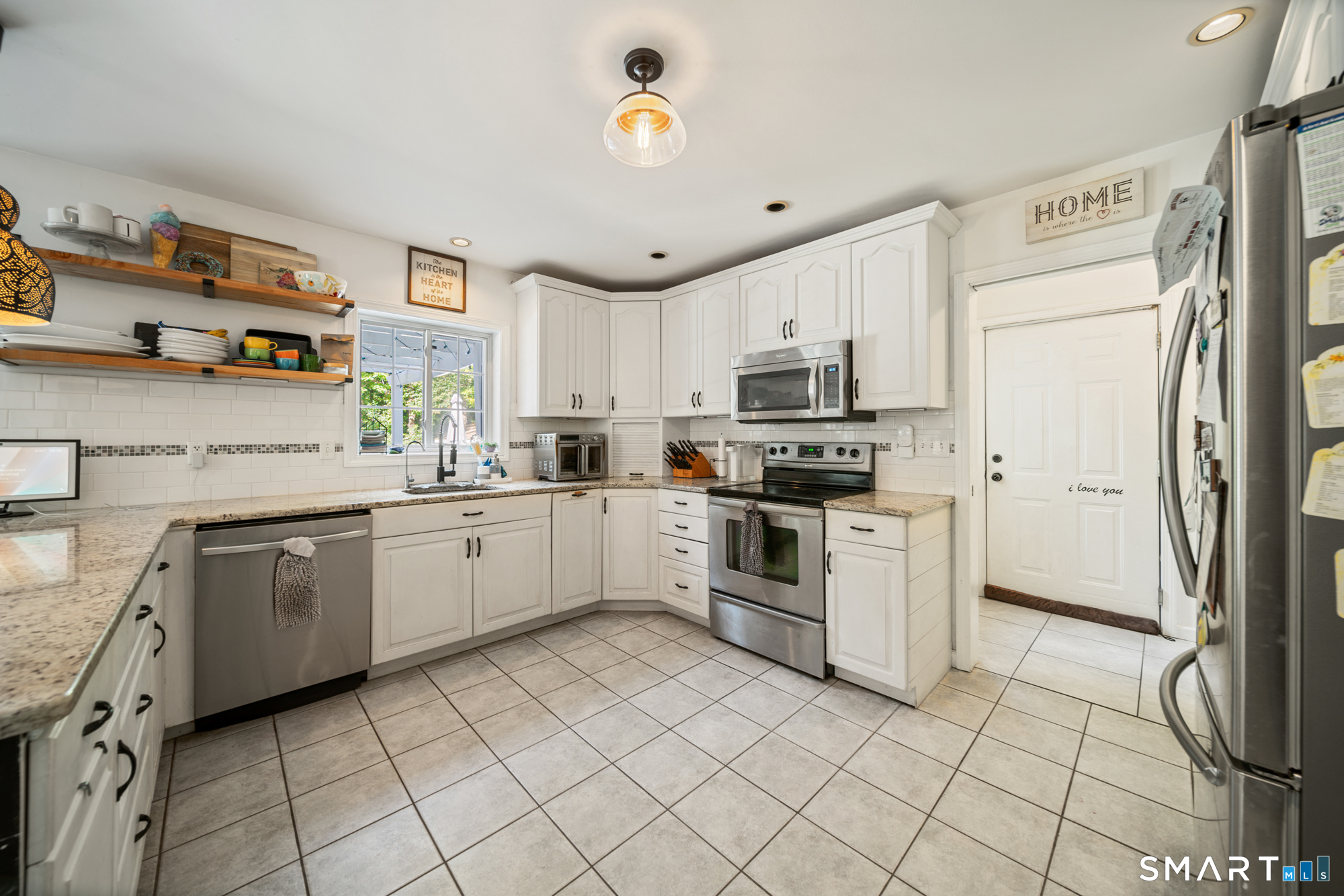 2 Quail Hollow Court Beacon Falls CT 06403