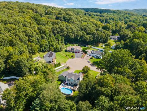 2 Quail Hollow Court Beacon Falls CT 06403