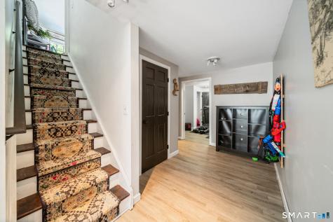 2 Quail Hollow Court Beacon Falls CT 06403