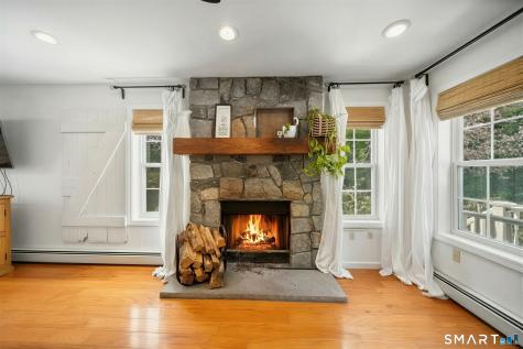 2 Quail Hollow Court Beacon Falls CT 06403
