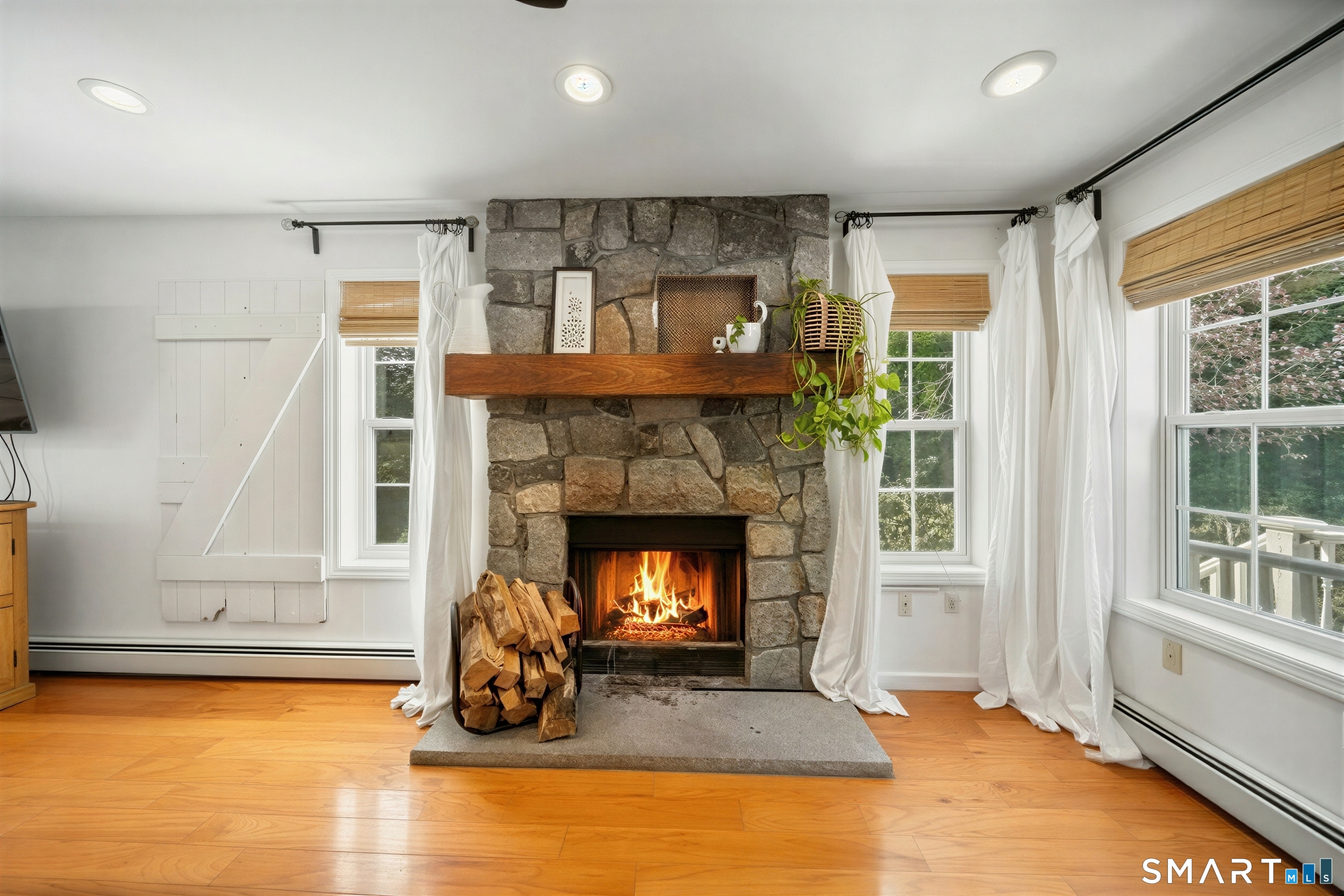 2 Quail Hollow Court Beacon Falls CT 06403