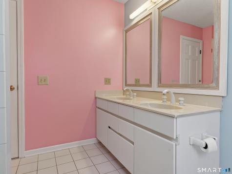 1 Mountaincrest Drive Cheshire CT 06410