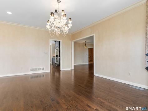 1 Mountaincrest Drive Cheshire CT 06410