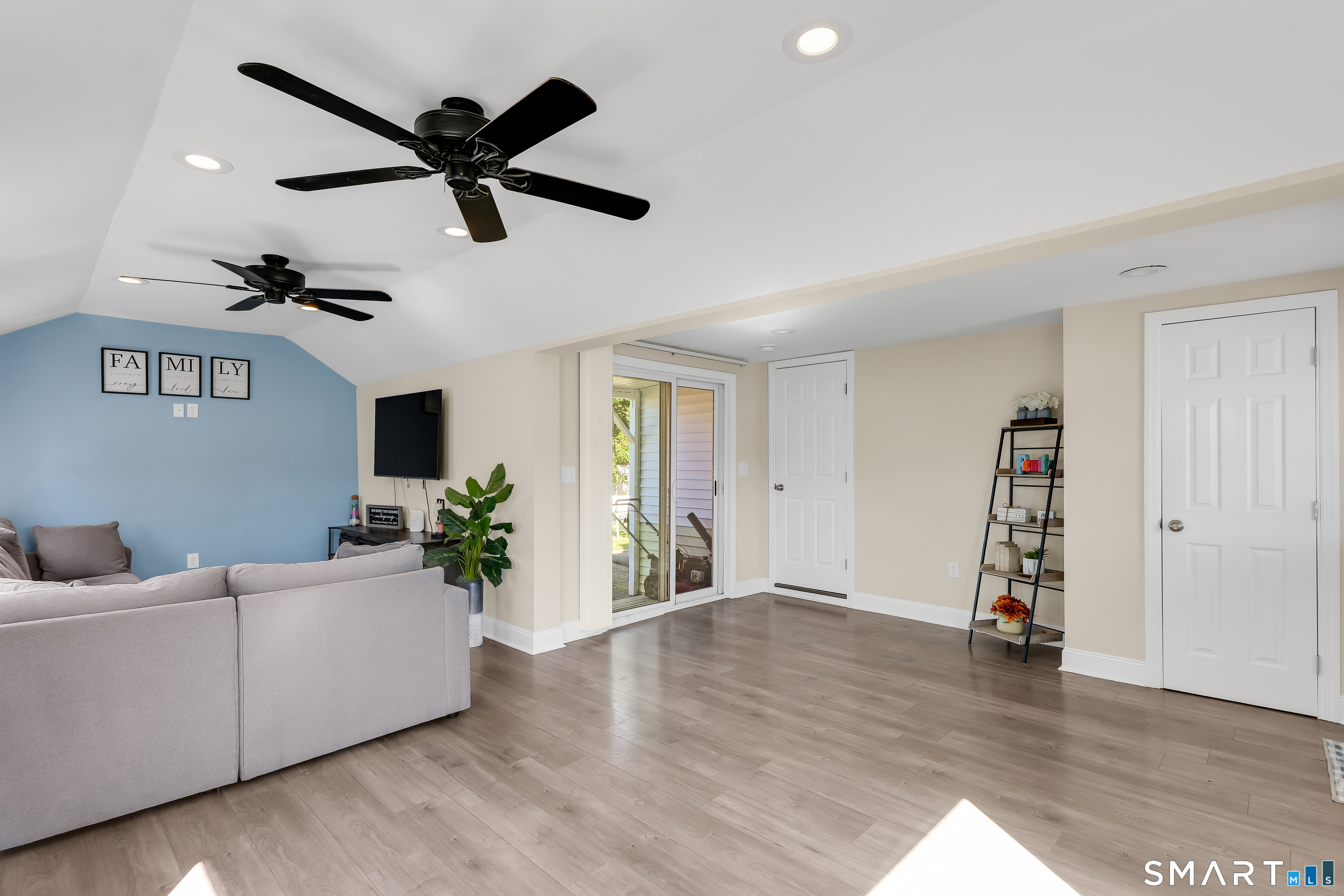 19 East Maple Street Plainville CT 06062