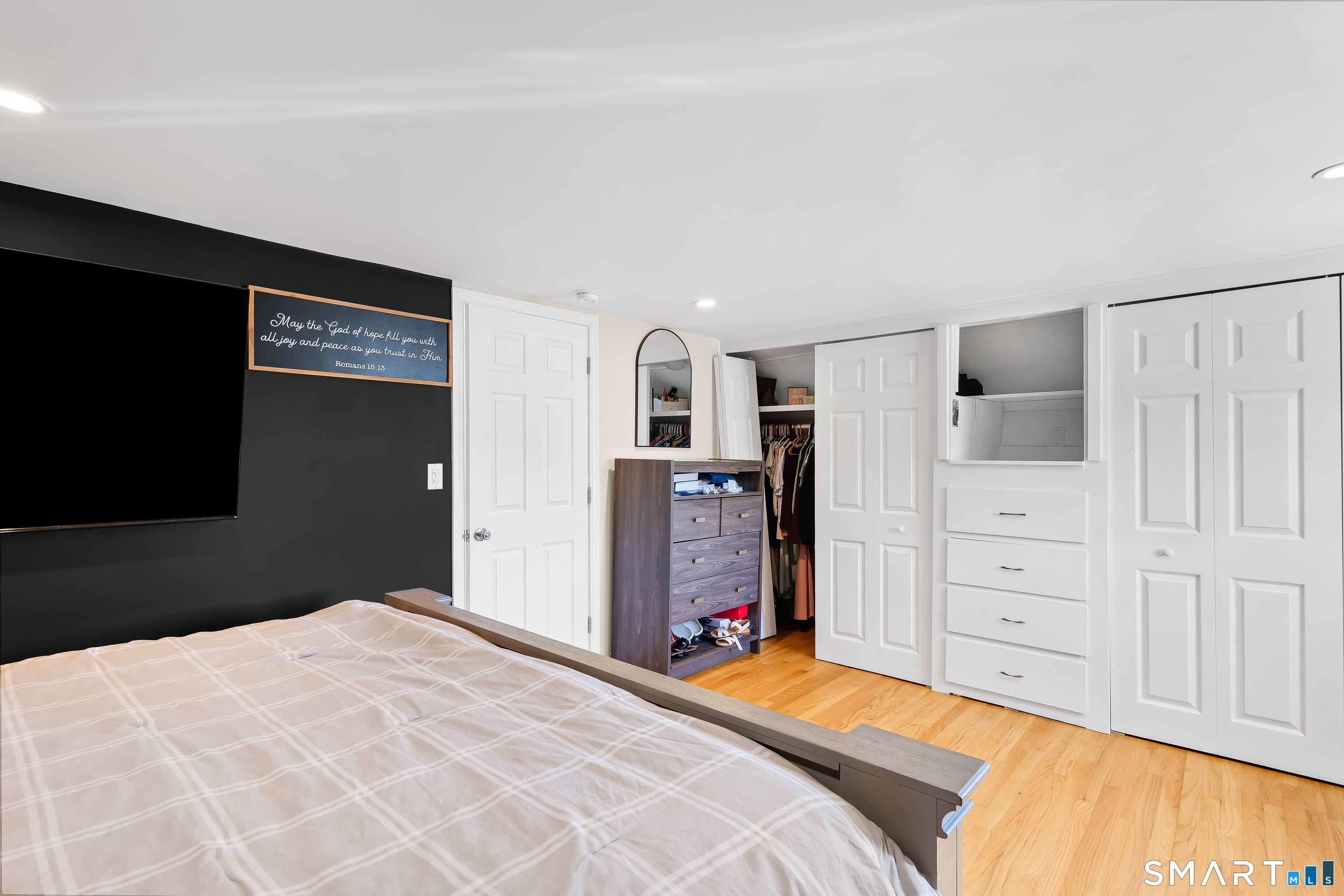 19 East Maple Street Plainville CT 06062