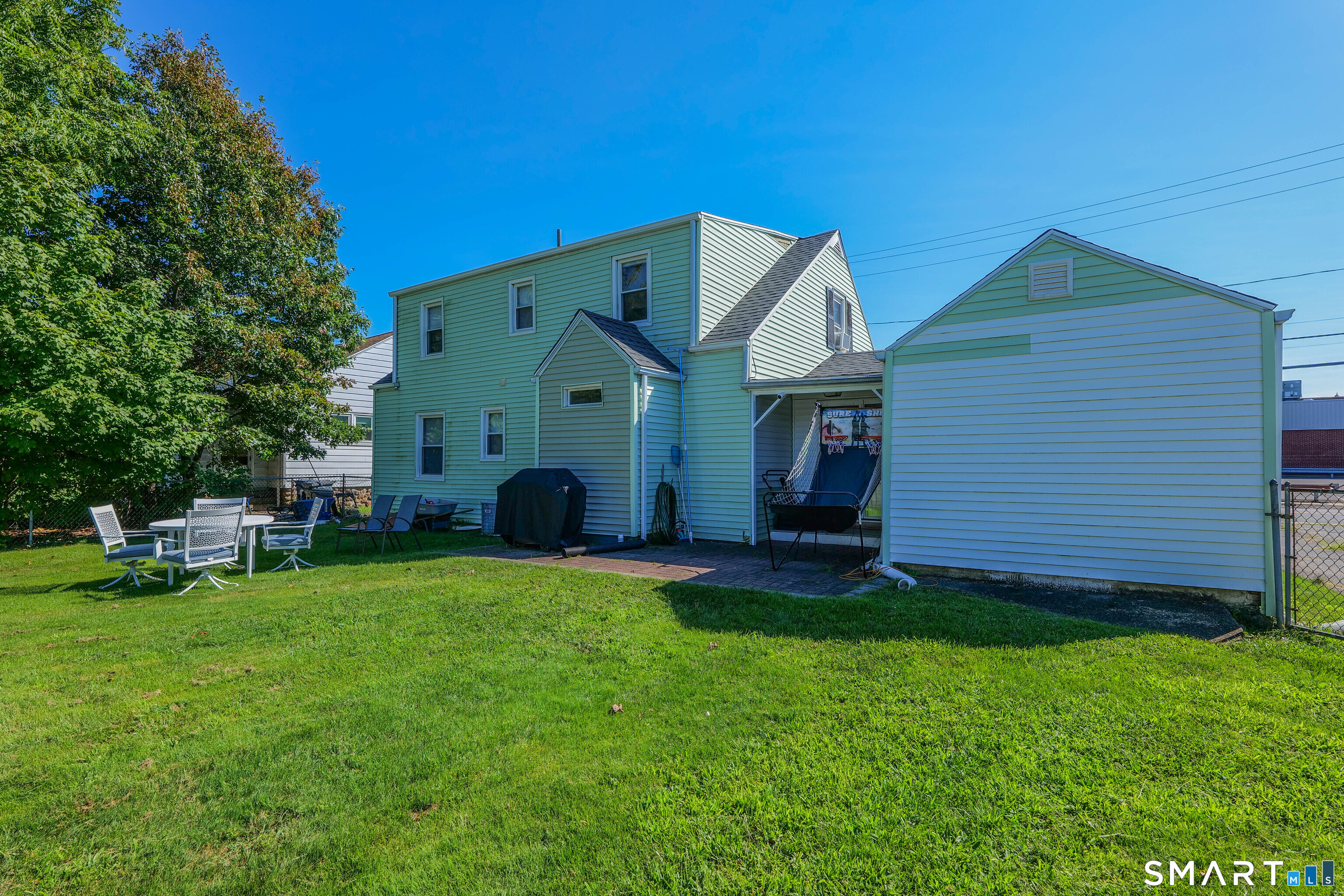 19 East Maple Street Plainville CT 06062