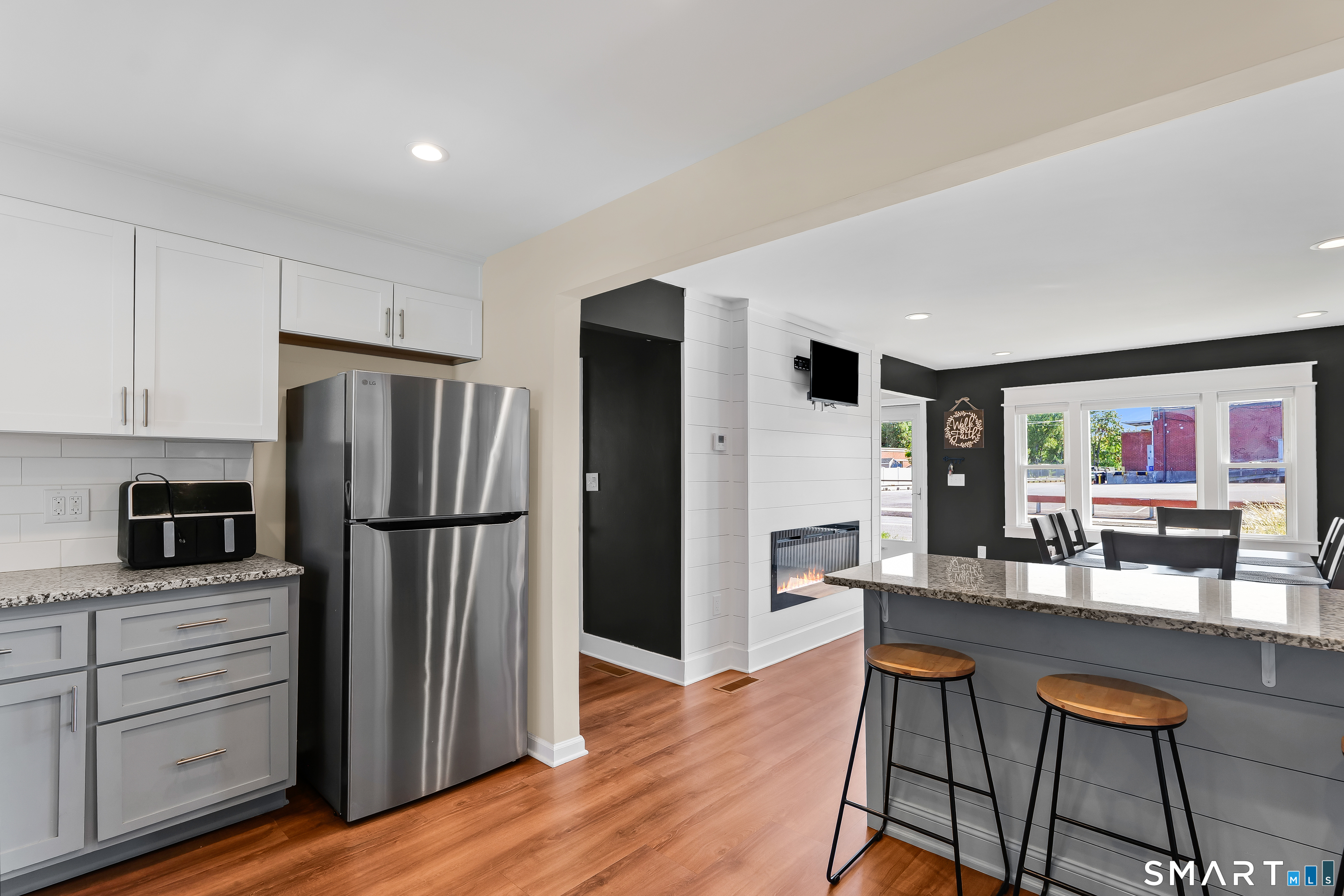 19 East Maple Street Plainville CT 06062