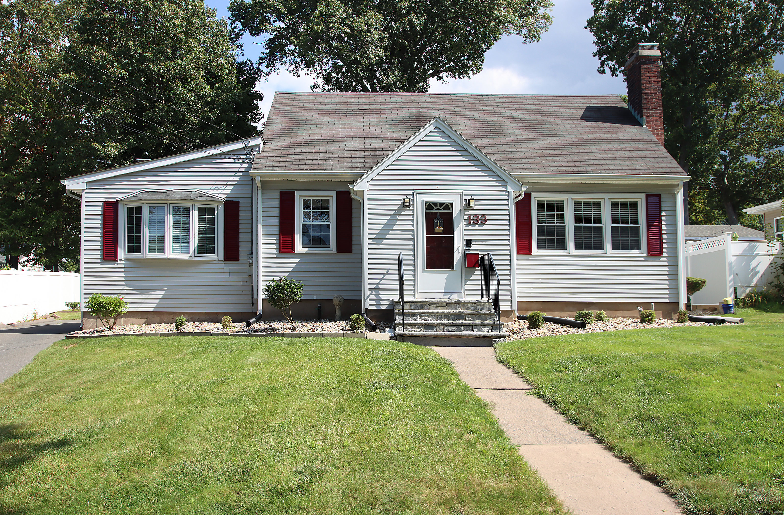 133 Helaine Road Manchester CT 06042