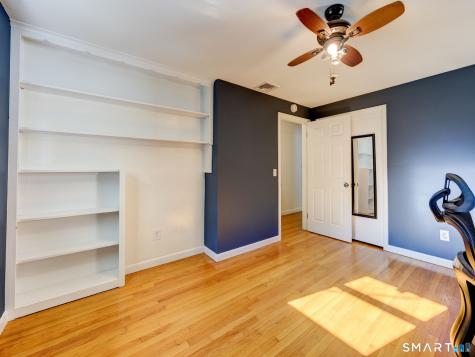 6 Whalehead Drive Ledyard CT 06335