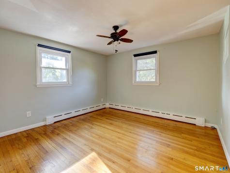6 Whalehead Drive Ledyard CT 06335