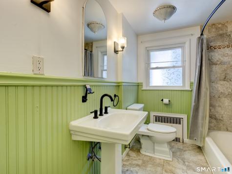 6 Whalehead Drive Ledyard CT 06335