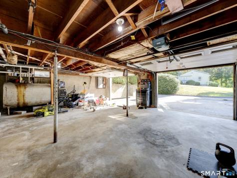 6 Whalehead Drive Ledyard CT 06335