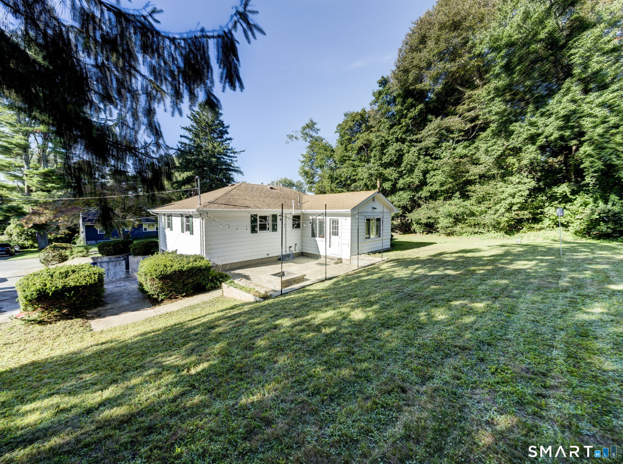 6 Whalehead Drive Ledyard CT 06335