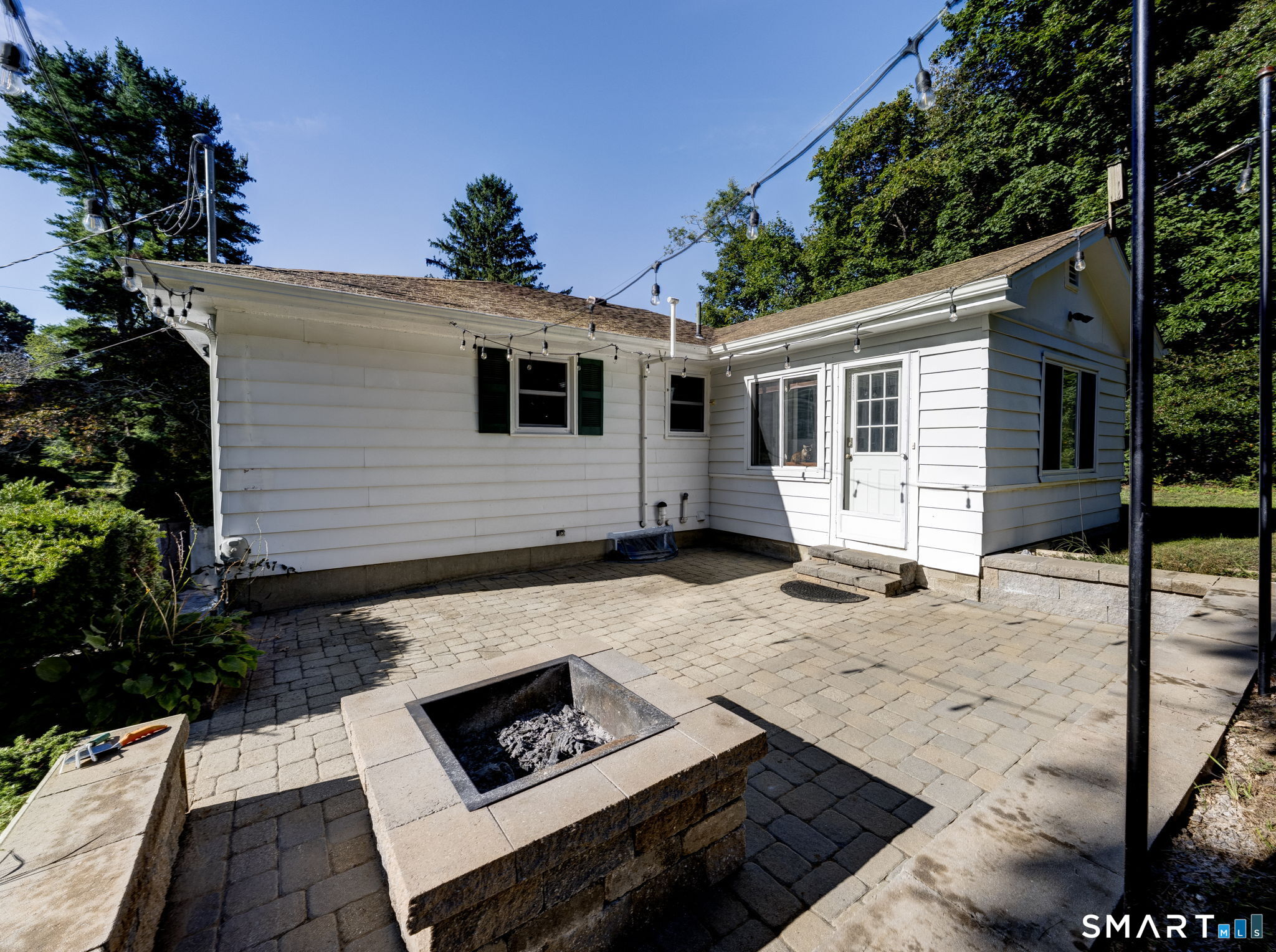 6 Whalehead Drive Ledyard CT 06335